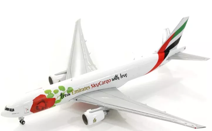 Emirates SkyCargo - Boeing 777F "From ESC with Love" (1:400)